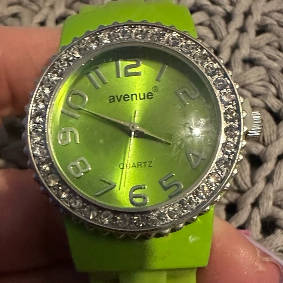 Avenue Accessories - Avenue watch